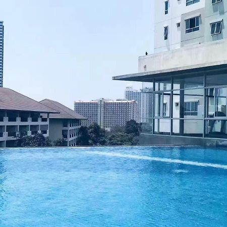 The Base Condo Pattaya Luaran gambar