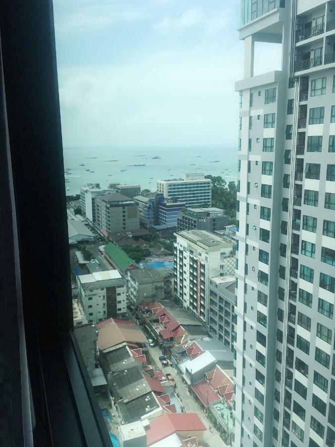 The Base Condo Pattaya Luaran gambar