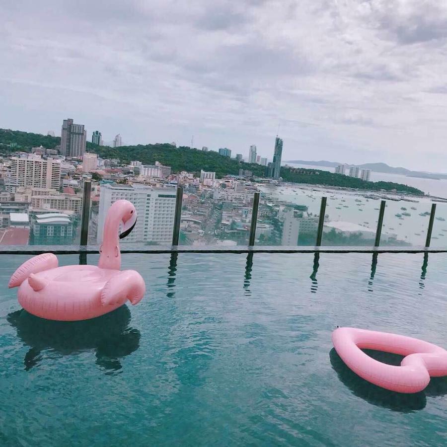 The Base Condo Pattaya Luaran gambar